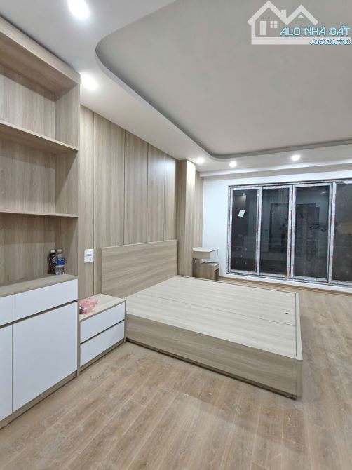 Cần bán nhà 7 tầng thang máy – ngõ ô tô – an dương vương, full đồ đẹp