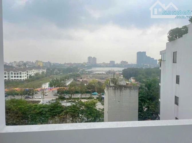 Hiếm, Trịnh Công Sơn, View Hồ Tây Lộng Gió, Mới Kính Koong, Thang Máy, Thông Sàn, 52m, 7T
