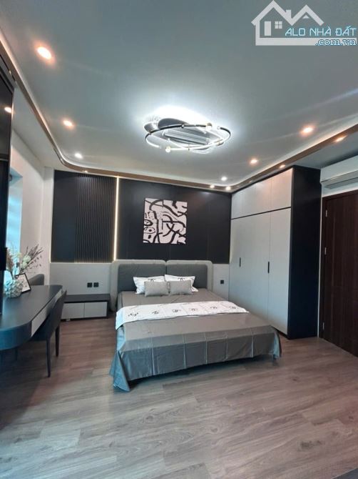 Bán nhà Vĩnh Hưng 45m² – 5 tầng thang máy – Lô góc – Ô tô vào nhà – Ngõ thông – Giá 13 tỷ