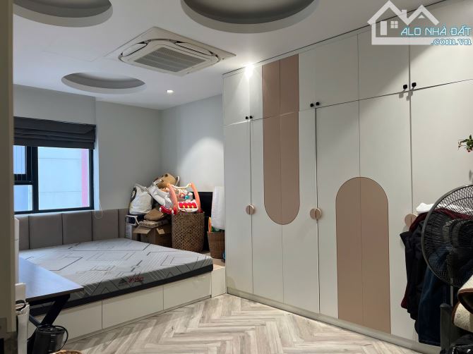 Bán căn hộ cao cấp 181 Trần Quốc Vượng, view xanh mát, 3 ngủ, 140m giá nhỉnh 13 tỷ