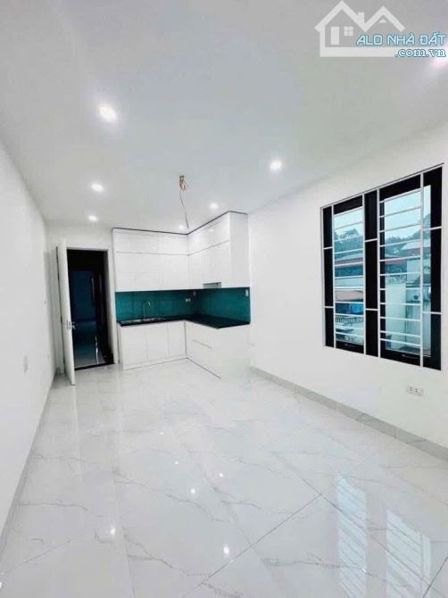 XUÂN LA, NHÀ ĐẸP Ở NGAY, MẶT NGÕ THÔNG KINH DOANH, Ô TÔ ĐỖ CỬA, 5T THANG MÁY 55M. 16tỷ