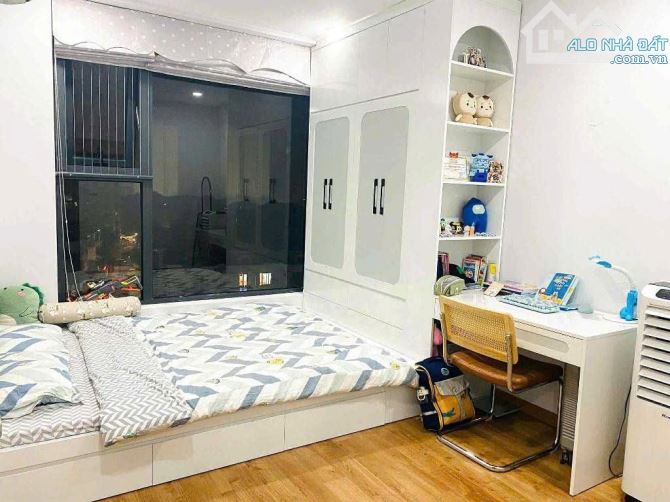 Bán căn hộ Rose Town N01 – 79m² – Ban công view công viên – nhỉnh 6 tỷ