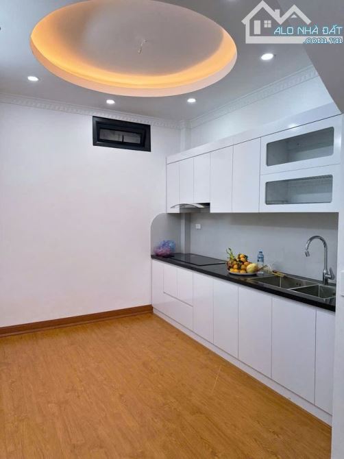 Bán nhà Hồ Đắc Di, Đống Đa - Vị trí vàng 5m ra Hồ Đắc Di - 36m2 nhỉnh 13 tỷ