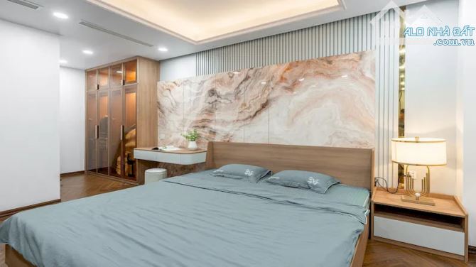 BÁN NHÀ MỚI PHỐ TRỊNH CÔNG SƠN, NGÕ THÔNG THOÁNG, 70M2, GIÁ 13,7 TỶ