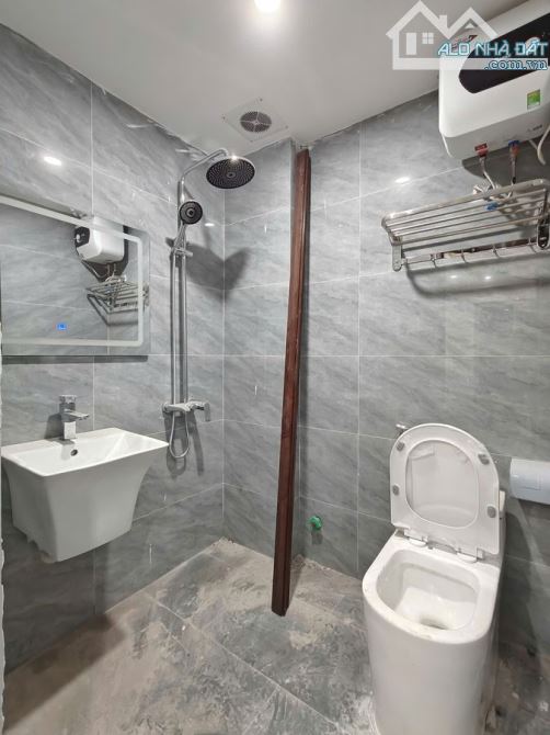 Cần bán nhà 7 tầng thang máy – ngõ ô tô – an dương vương, full đồ đẹp