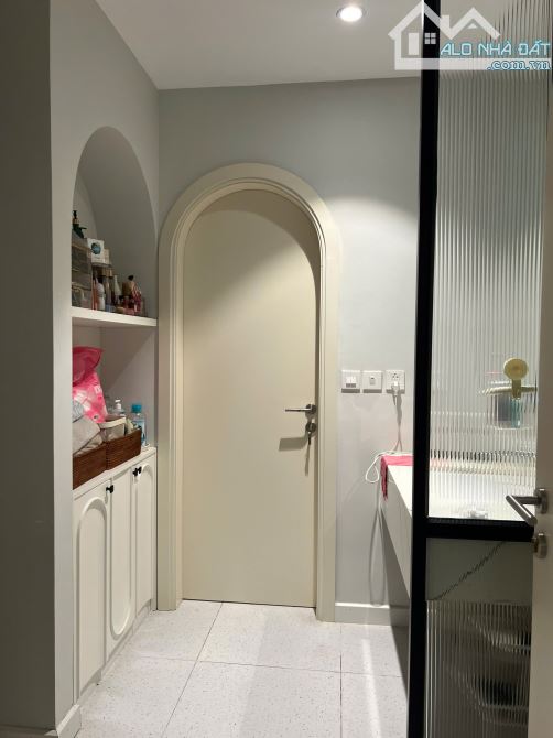 Bán căn hộ cao cấp 181 Trần Quốc Vượng, view xanh mát, 3 ngủ, 140m giá nhỉnh 13 tỷ