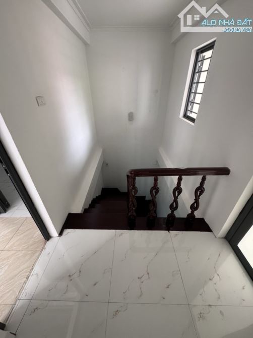 PHÂN LÔHAI MẶT TIỀN - ÔTÔ ĐỖ CỬA - THÔNG TỨ TUNG - SÁT PHỐ - TIỆN ÍCH BẠT NGÀN.