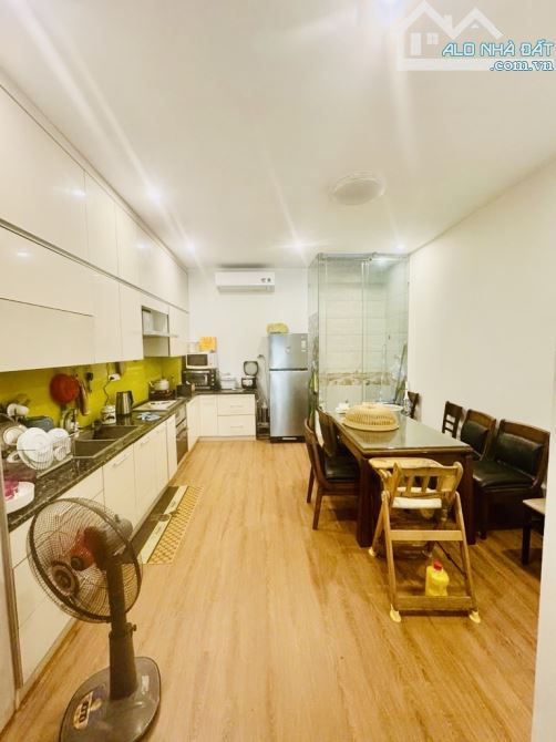 BÁN NHÀ PHÂN LÔ LẠC TRUNG - VỈA HÈ KINH DOANH - Ô TÔ TRÁNH - DT 68M. GIÁ BÁN 25.65 TỶ