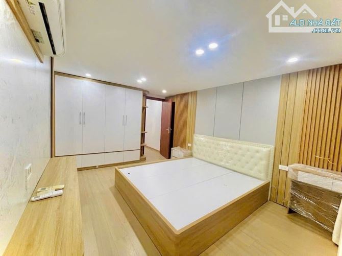 Bán gấp nhà phố Trần Khát Chân-60m2-5 tầng thang máy-lô góc-giá êm