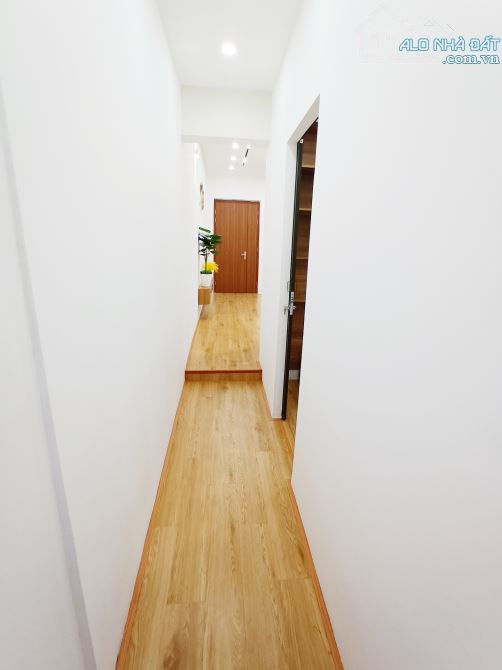 BÁN TẬP THỂ VĂN PHÒNG PHẨM HỒNG HÀ – 50M² | TẦNG 3 | GIÁ 3.25 TỶ |