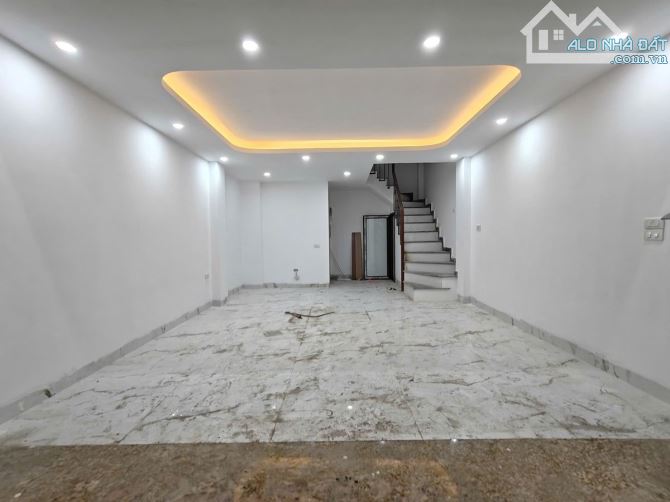 Cần bán nhà 7 tầng thang máy – ngõ ô tô – an dương vương, full đồ đẹp