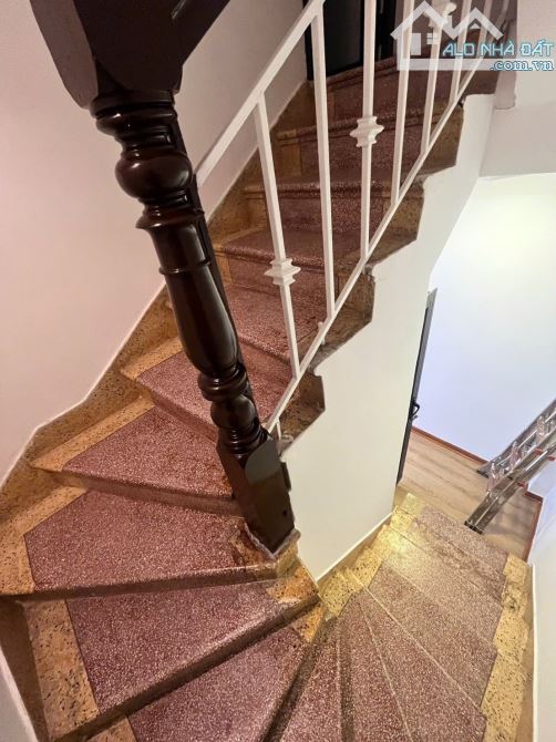 Nhà 102 giữa trung tâm phố thị, ngon hơn 1 căn chung cư, hơn 7 tỷ