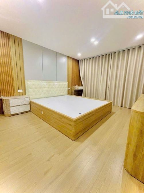 Bán gấp nhà phố Trần Khát Chân-60m2-5 tầng thang máy-lô góc-giá êm