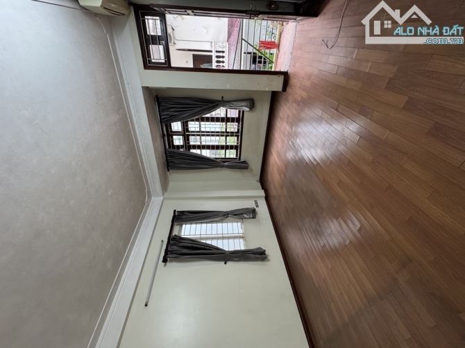 NHÀ LÔ GÓC PHỐ LÁNG – TRUNG TÂM ĐỐNG ĐA – MẶT TIỀN KHỦNG – DÂN XÂY