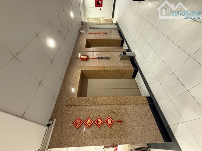 BÁN CHUNG CƯ TRẦN ĐĂNG NINH - CẦU GIẤY - 66M - NHỈNH 5 TỶ - 2 NGỦ - FULL NỘI THẤT-LÔ GÓC