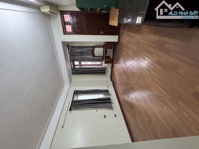 NHÀ LÔ GÓC PHỐ LÁNG – TRUNG TÂM ĐỐNG ĐA – MẶT TIỀN KHỦNG – DÂN XÂY