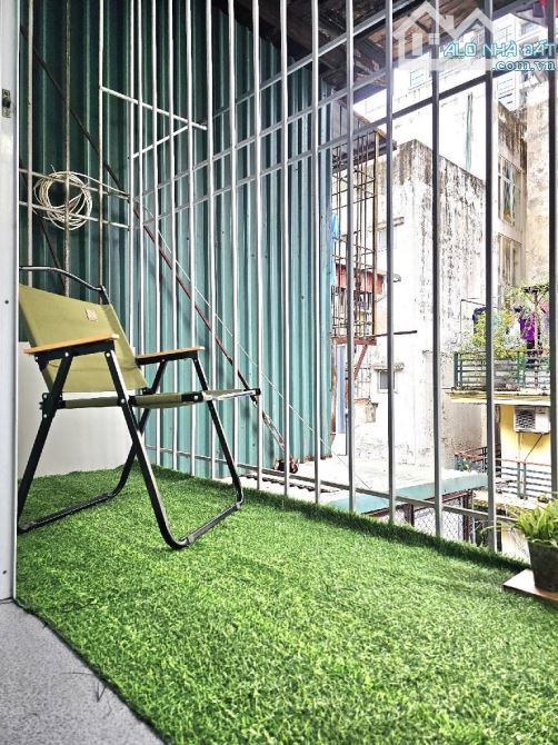 Bán nhà tập thể tầng 3 phố 8-3 trung tâm quận Hai Bà Trưng,sử dụng 50m 2 ngủ TT Hai bà