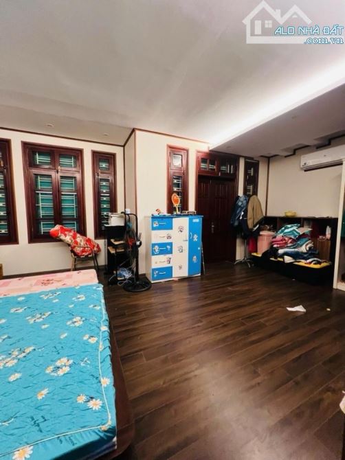 Vĩnh Phúc – Ba Đình – Ô TÔ Tránh – 143 M2 – 4 T – MT 8.2 M – Giá 44.8 Tỷ.