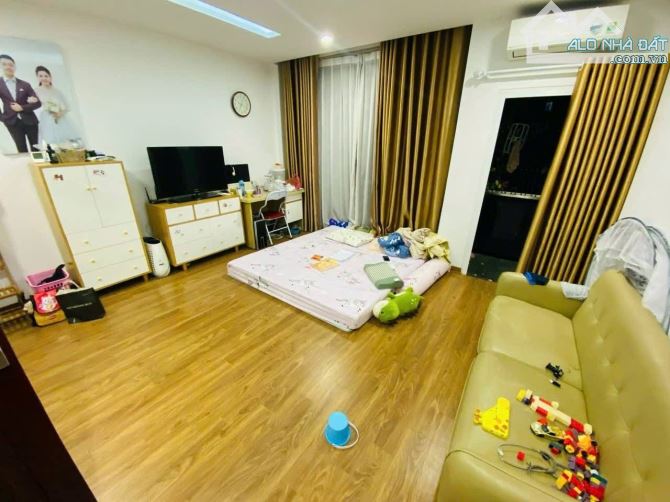 GIA ĐÌNH CẦN BÁN GẤP NHÀ PHỐ NGỌC HÀ BA ĐÌNH 45M 7 TẦNG THANG MÁY HƠN 14 TỶ TL MẠNH