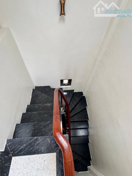 Bán nhà phố Nguyễn Văn Viên, Hai Bà Trưng: dt 30m, mt 3.7m, 5 tầng, giá 7.7 tỷ, có tl