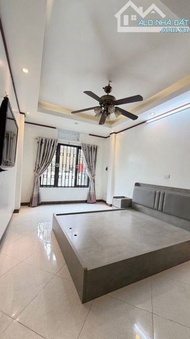 Nhà Đẹp Đón Tết_Đúng 1 Ngoặt 50m Ra Phố Bạch Mai_Tặng Full Nội Thất_48m2 x 5Tầng_Chỉ 7Tỷ2