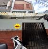 Bán nhà Quận 7 sát mặt tiền 79 Tân Quy nở hậu ngang 4m dài 9m 3 tầng 3 phòng chỉ 6 tỷ nhỉn
