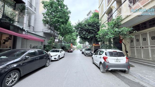 PHÂN LÔ - PHẠM TUẤN TÀI - 65M2 - 6 TẦNG THANG MÁY - GARA Ô TÔ 7 CHỖ - 2 THOÁNG, KINH DOANH