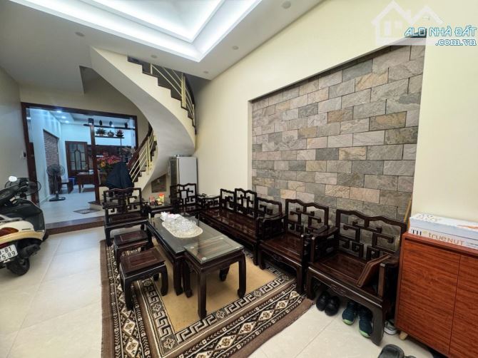 BÁN NHÀ NGHĨA ĐÔ 35 TỶ 80m 5T MT5m PHÂN LÔ VỈA HÈ KINH DOANH Ô TÔ TRÁNH CÓ TL