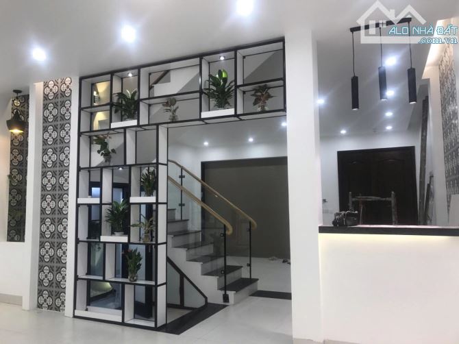 BÁN NHÀ TÔN ĐỨC THẮNG 24 TỶ 70m 4T MT6m MẶT NGÕ KINH DOANH Ô TÔ TRÁNH MẶT TIỀN LỚN CÓ TL