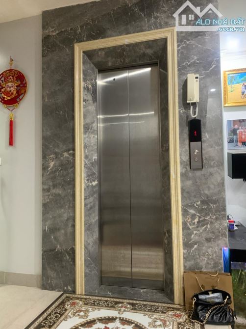 HOÀNG QUỐC VIỆT PHÂN LÔ 37,5 TỶ 75m 5 TẦNG THANG MÁY GARA KINH DOANH