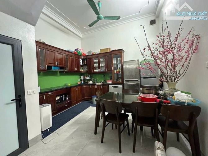 PHÂN LÔ - YÊN HOÀ - 55m2 x 4 TẦNG - 30M RA Ô TÔ - 100M RA VÀNH ĐAI 2