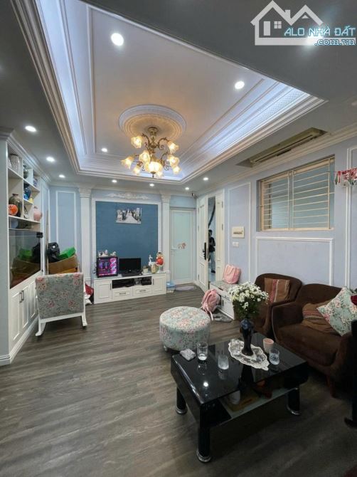 - BÁN CC 335 CẦU GIẤY, CHUNG CƯ MẶT PHỐ TRUNG TÂM CẦU GIẤY - 3 NGỦ, 2 WC, CÓ SLOT OTO - SĐ