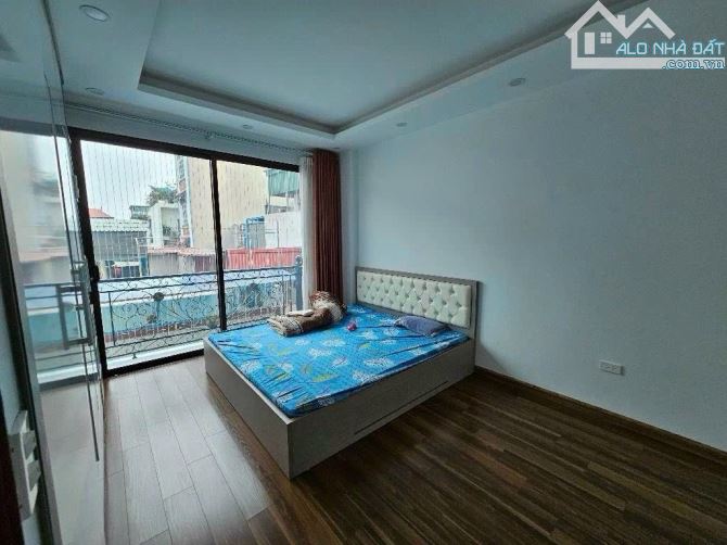 Bán nhà CẦU GIẤY - GẦN ĐH GIAO THÔNG VẬN TẢI, 40m2 x5T, nhà dân xây, chỉ hơn 12 tỷ