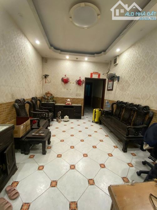 CCMN Ngõ trại Cá mảnh đất vàng 124m 4 tầng giá 16 tỷ