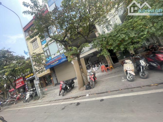 Bán gấp nhà mặt phố Trung Kính 98m², 7 tầng, vỉa hè 7m, kinh doanh đỉnh, giá 53 tỷ