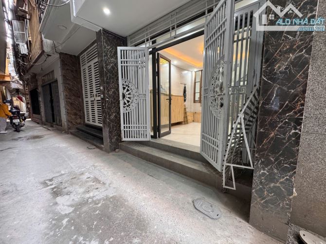 TT CẦU GIẤY - OTO SÁT CỬA - NGÕ THÔNG Ô BÀN CỜ - HÀNG XÓM KĐT DỊCH VỌNG - 2 THOÁNG TRƯỚC S