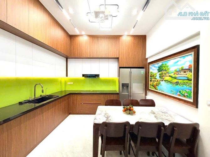 BÁN NHÀ ĐẸP ĐÓN TẾT HỒ TÙNG MẬU - GẦN MẶT PHỐ ÔTÔ - FULL NỘI THẤT SỊN SÒ - 5 TẦNG