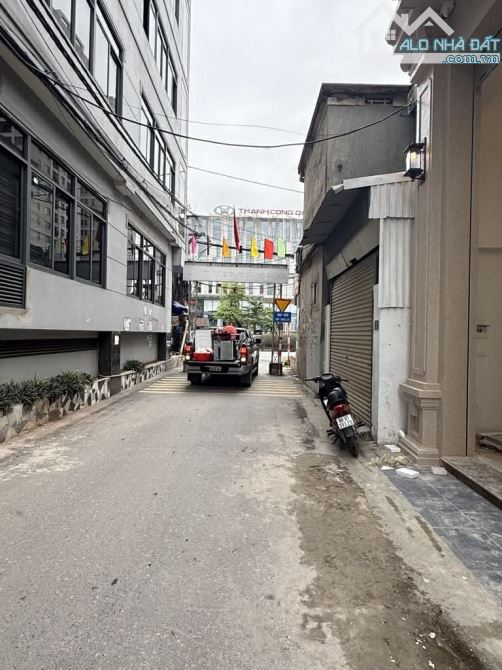 MẶT PHỐ KIM ĐỒNG - GIÁP BÁT – Ô TÔ TRÁNH – mặt hồ – 100m, 4T, mặt tiền 7m, giá hơn 26 tỷ