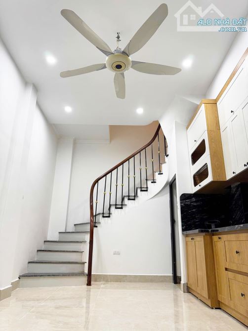 ĐÓN TẾT-5,5TỶ CÓ NHÀ ĐỐNG ĐA GẦN 20M2, 3PN, RA MP CHỈ 40M VỀ Ở NGAY