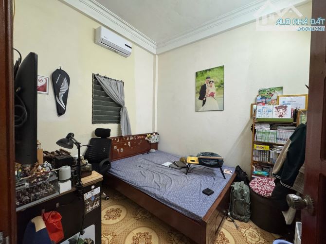 Bán nhà mặt phố Lò Đúc, 45m2, 3 tầng, mặt tiền 4.3m, 26.6 tỉ, vỉa hè rộng, kinh doanh đỉnh