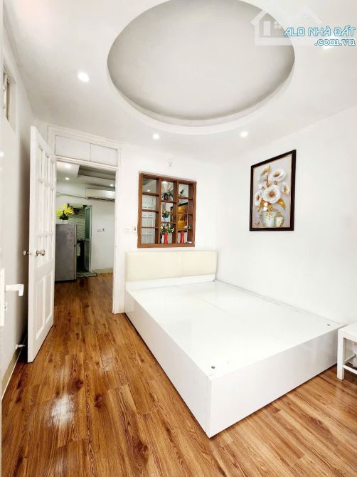 Bán căn hộ chung cư mini 1 ngủ full đồ Vương Thừa Vũ, Thanh Xuân, ngõ ô tô chỉ 1,55 tỷ