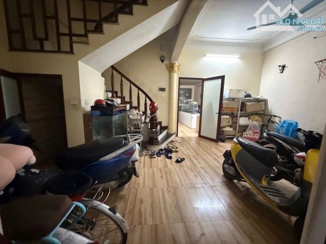 SIÊU PHẨM PHỐ VIP PHỐ VỌNG THANH XUÂN 100M 36,9 TỶ 5 TẦNG MT 4M MẶT PHỐ VỈA HÈ KINH DOANH