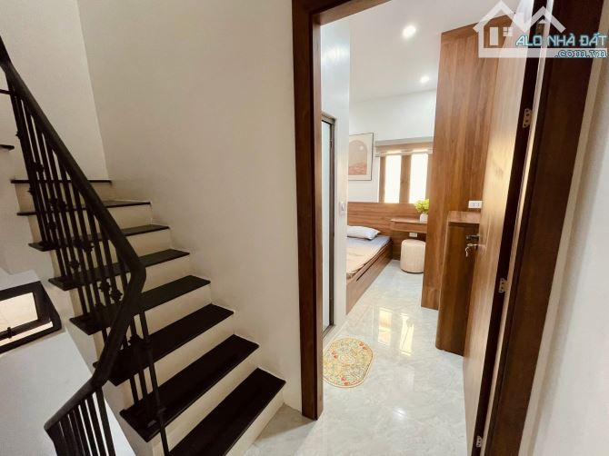 BÁN NHÀ PHỐ TÂY SƠN 3 BƯỚC CHÂN RA PHỐ 25M2 5TẦNG MT3,3 6,69