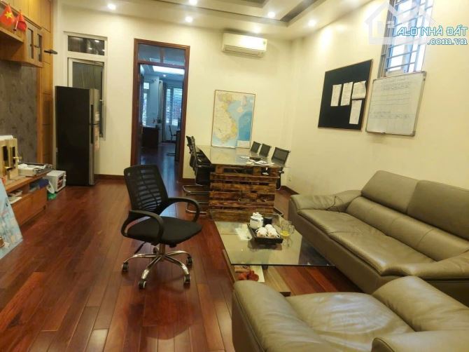 BÁN NHÀ MẶT PHỐ GẦN LẠC LONG QUÂN DT110m2 *8 TÂNG + 2 HẦM THANG MÁY. CHỈ 47 TỶ