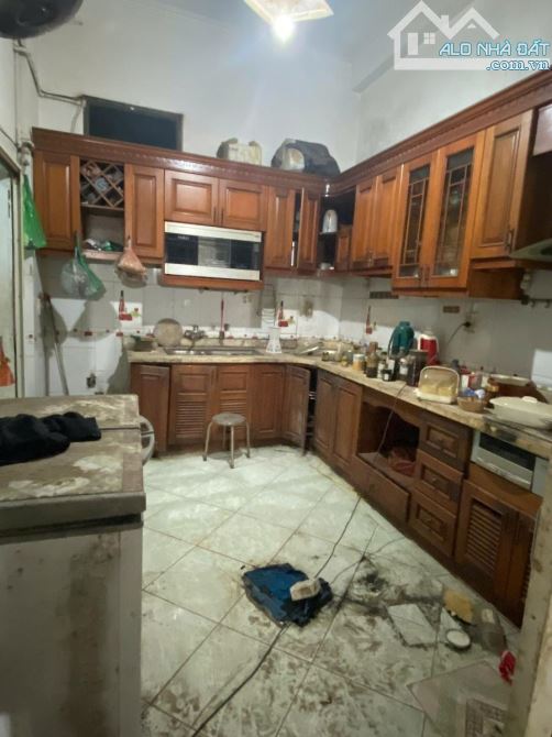 CCMN Ngõ trại Cá mảnh đất vàng 124m 4 tầng giá 16 tỷ