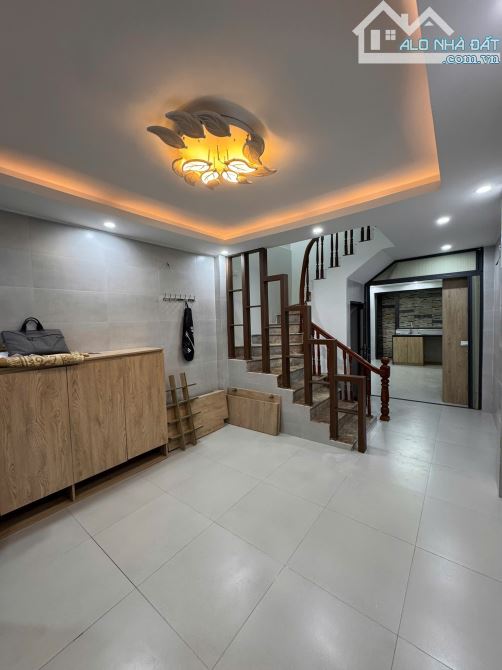 TT CẦU GIẤY - OTO SÁT CỬA - NGÕ THÔNG Ô BÀN CỜ - HÀNG XÓM KĐT DỊCH VỌNG - 2 THOÁNG TRƯỚC S