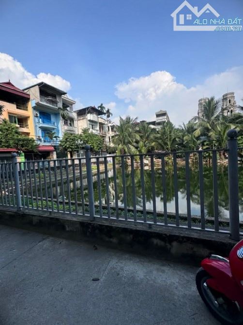 MẶT PHỐ KIM ĐỒNG - GIÁP BÁT – Ô TÔ TRÁNH – mặt hồ – 100m, 4T, mặt tiền 7m, giá hơn 26 tỷ