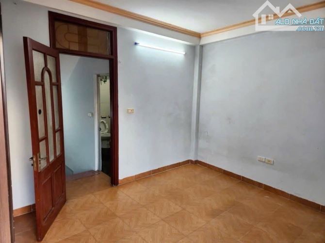 Bán Nhà Tây Sơn 15m2 3 Tầng 2PN Trung Tâm Quận Đống Đa 1 Tỷ