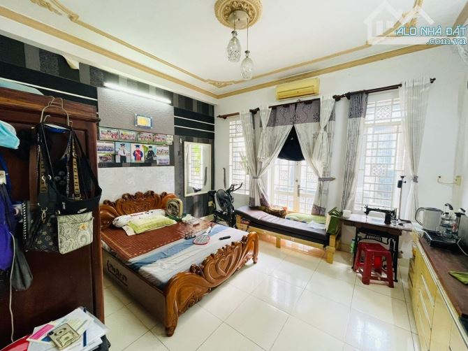 Vị trí số 1 Thanh Xuân, 1 bước ra phố, thông số vàng, ôtô 3 hàng ở cửa, 60m2, hơn 18 tỷ