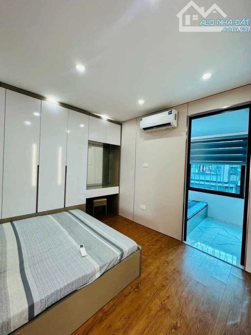 Chính chủ phán căn tập thể mặt phố Quỳnh Mai-65m2-3 ngủ đủ công năng